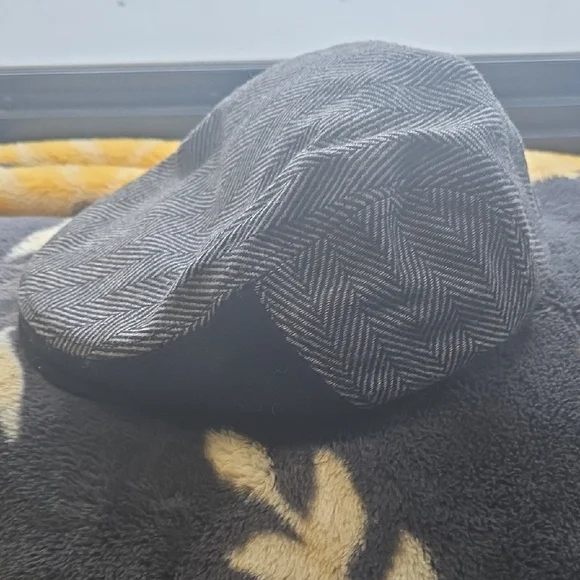 Gray Herringbone Flat Cap - Picture 2 of 4